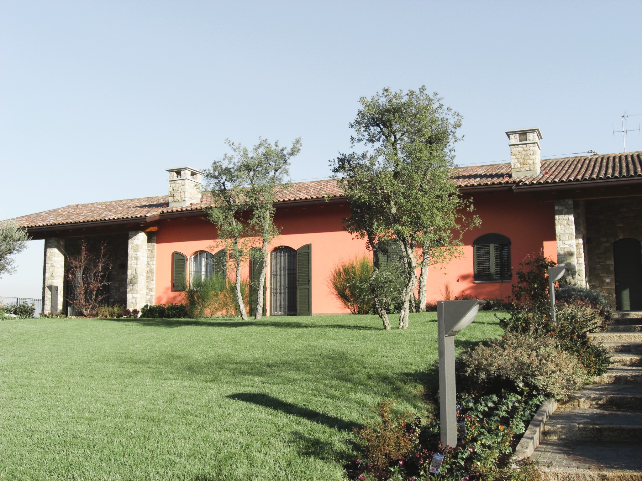 Semi-detached villa, agricultural residence
